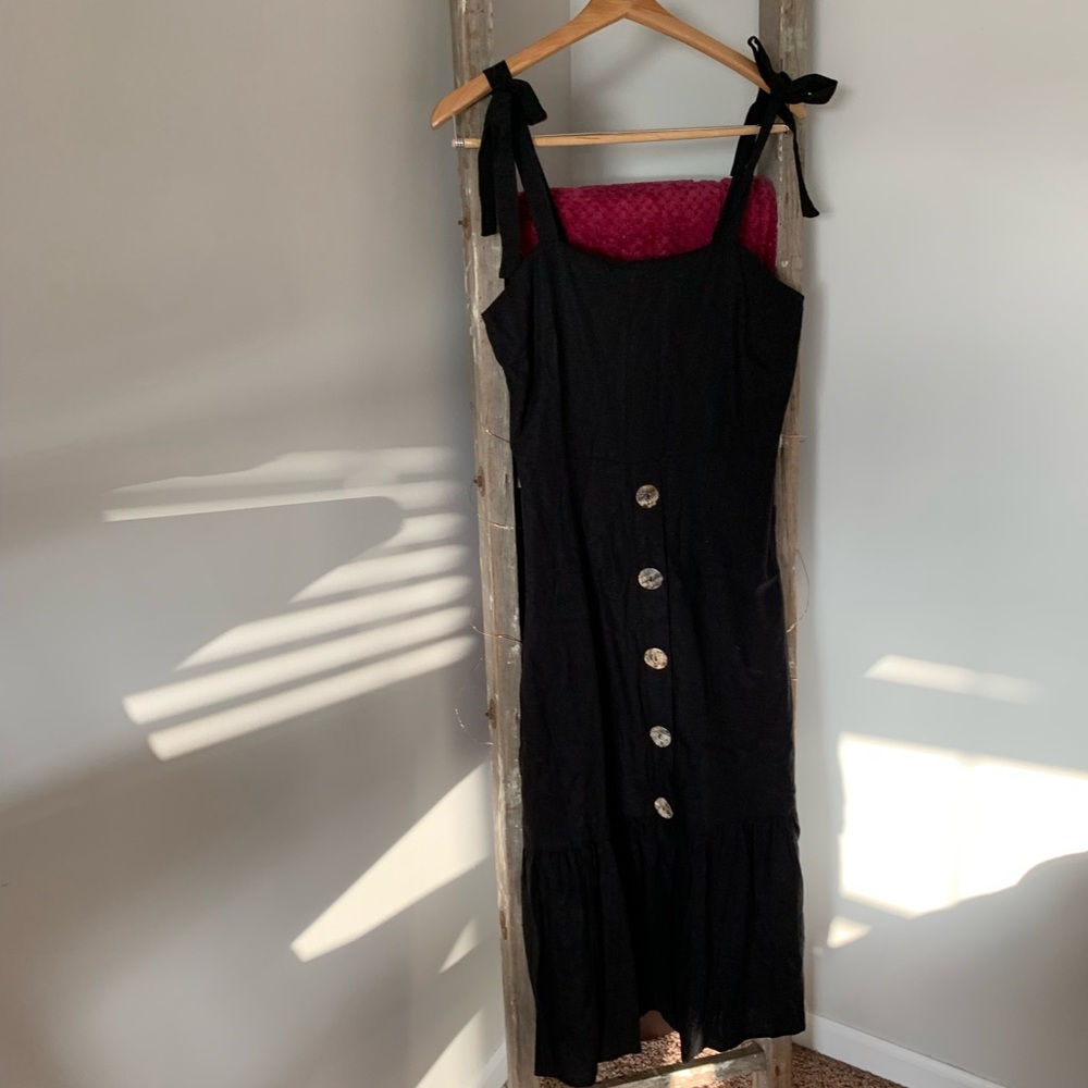 midi black dress